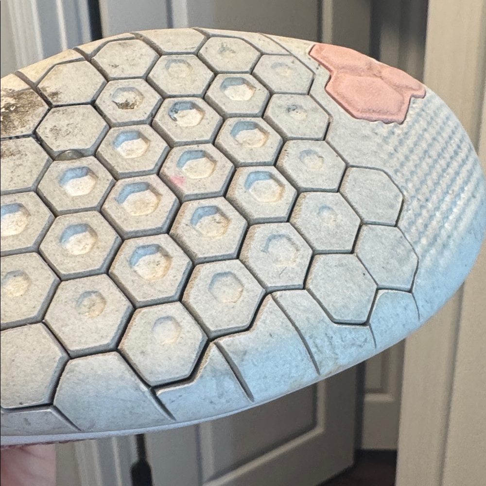 Nike Women's Pink Running Shoes - Picture 4 of 4